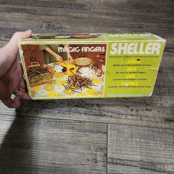 Vintage Magic Fingers pea/bean sheller. New in box never used. Z - Picture 2 of 5